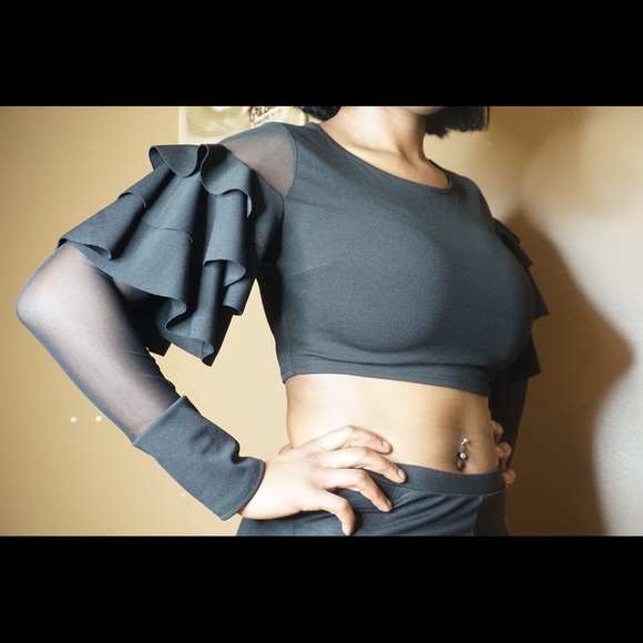 Crop Ruffle Top - Picture 5 of 5